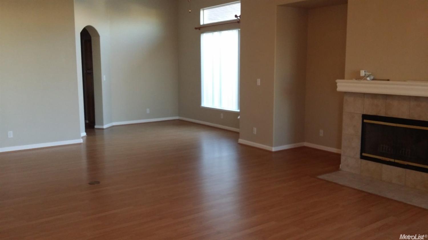 1709 Charles St, Hughson, CA 95326 photo 3