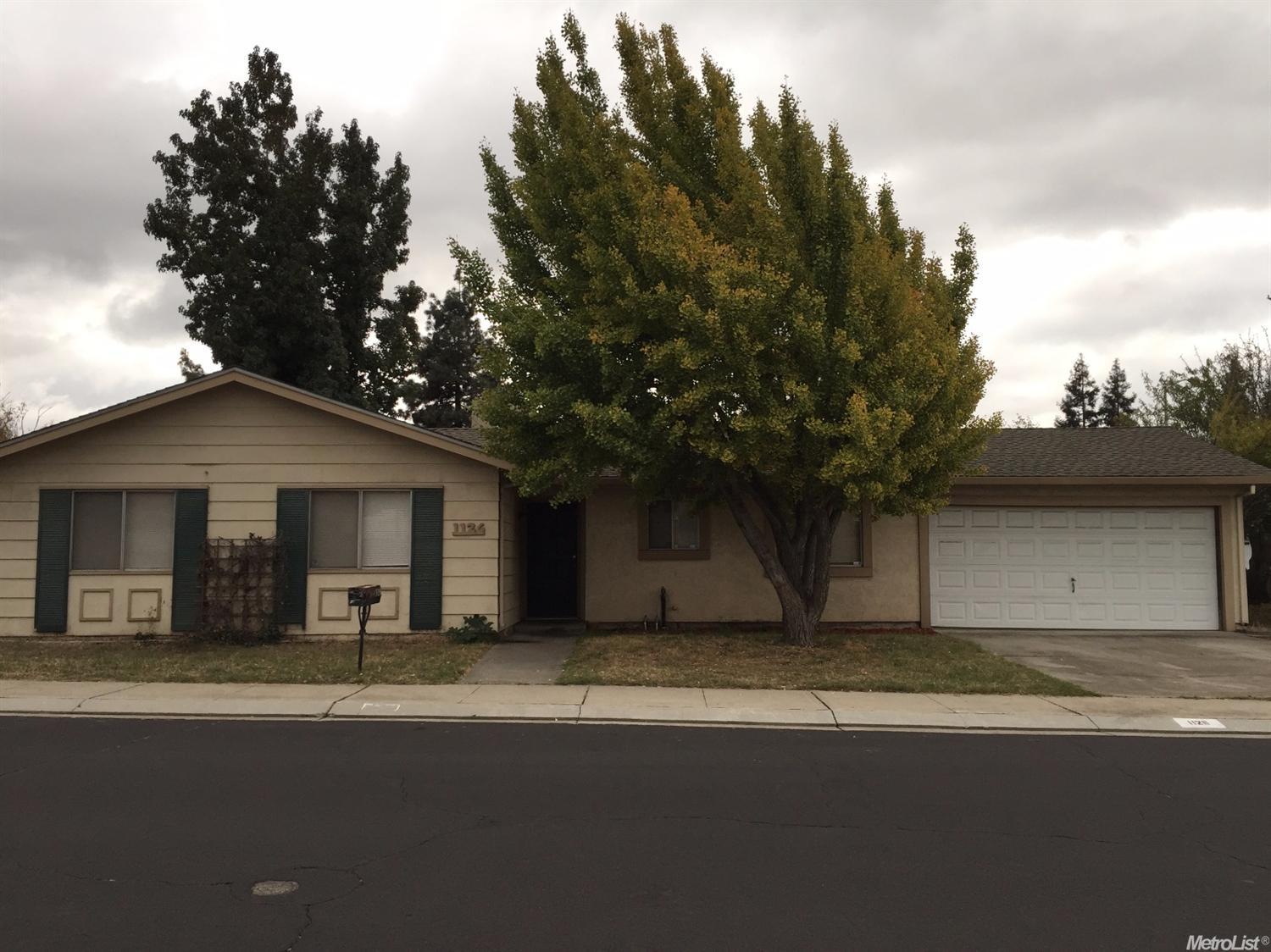 1126 Merced Way, Manteca, CA 95337 photo 1