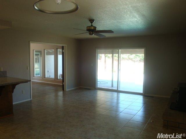 1521 Sylvan Meadows Dr, Modesto, CA 95355 photo 6