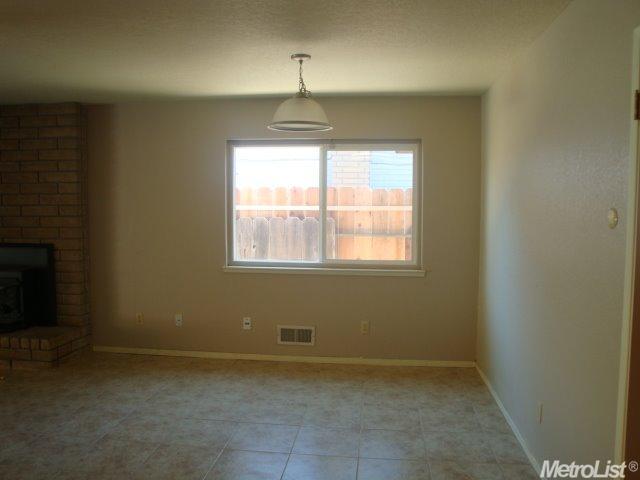 1521 Sylvan Meadows Dr, Modesto, CA 95355 photo 5