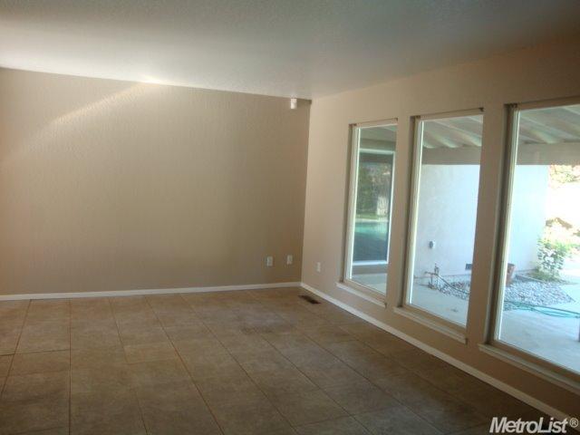 1521 Sylvan Meadows Dr, Modesto, CA 95355 photo 7