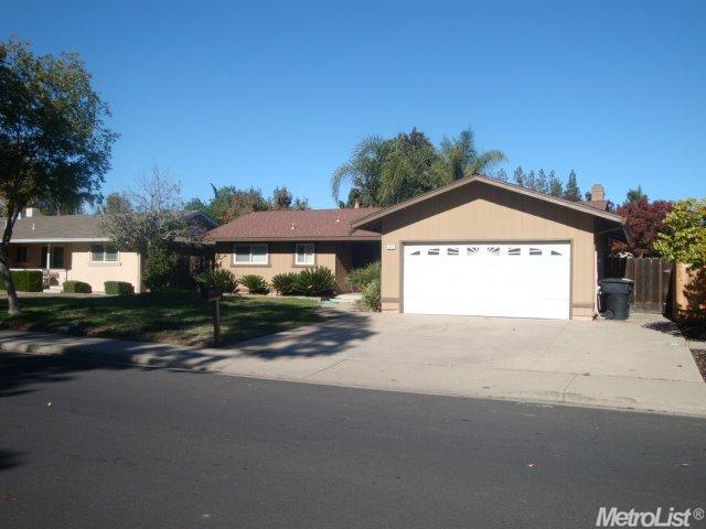 1521 Sylvan Meadows Dr, Modesto, CA 95355 photo 2