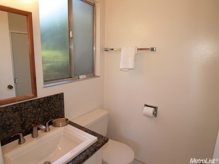 512 Coronado Way, Modesto, CA 95350 photo 9