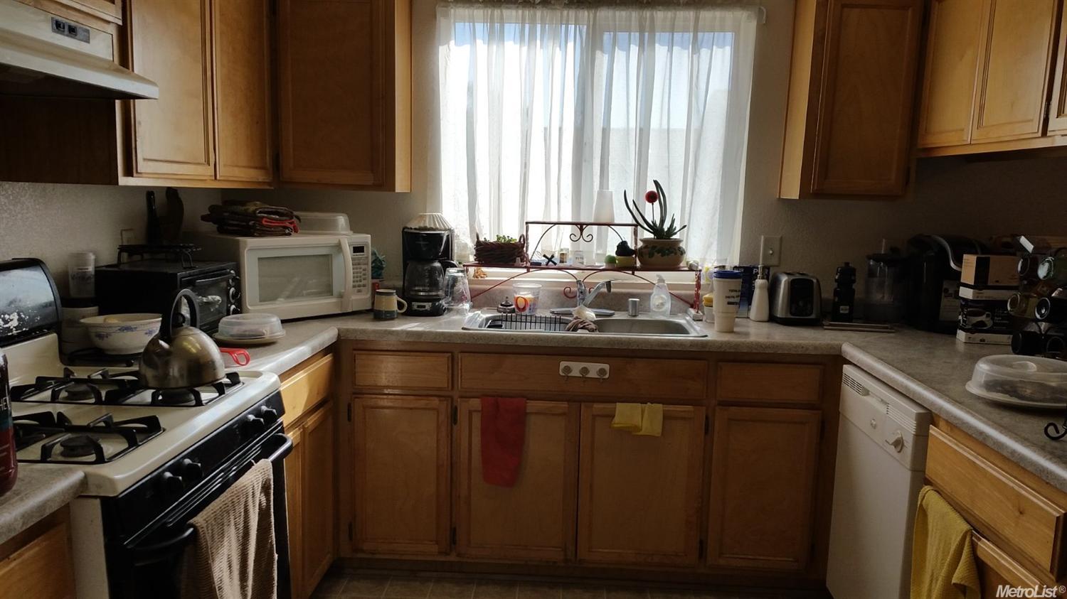 528 Luna, Merced, CA 95341 photo 5
