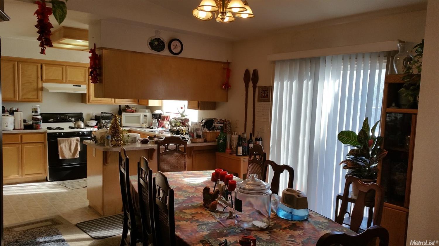 528 Luna, Merced, CA 95341 photo 4