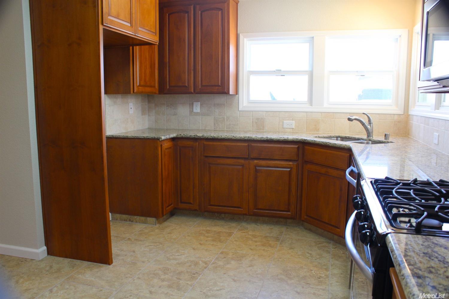 3807 W 11th St, Tracy, CA 95304 photo 8