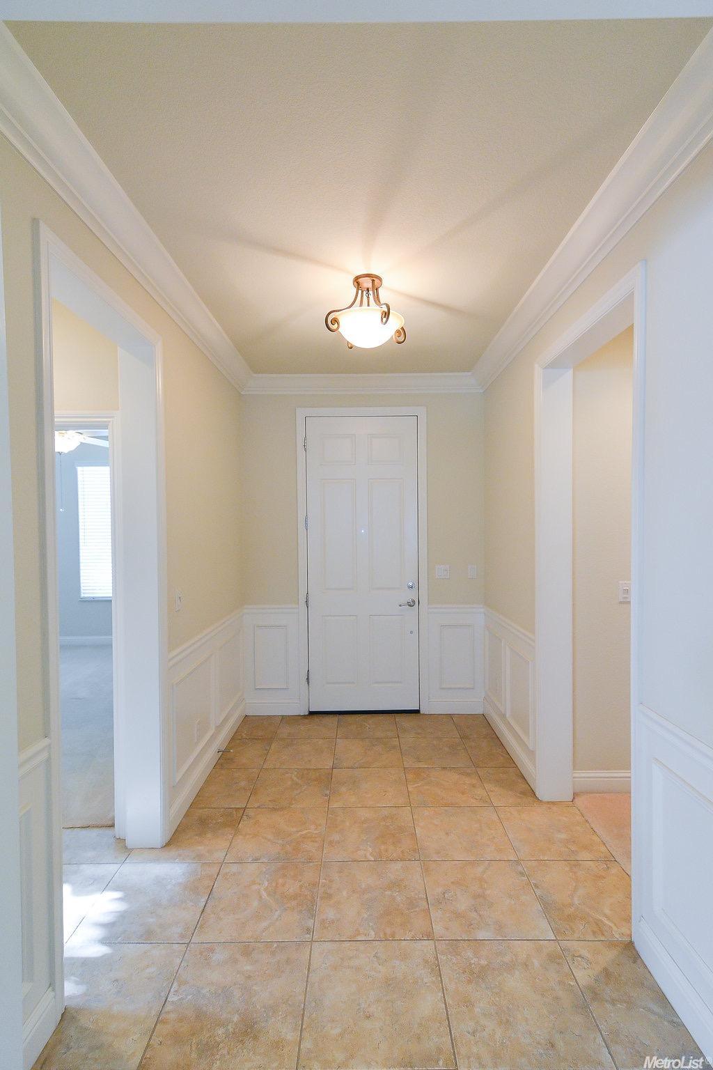 2378 Pepper Tree Ln, Manteca, CA 95336 photo 3