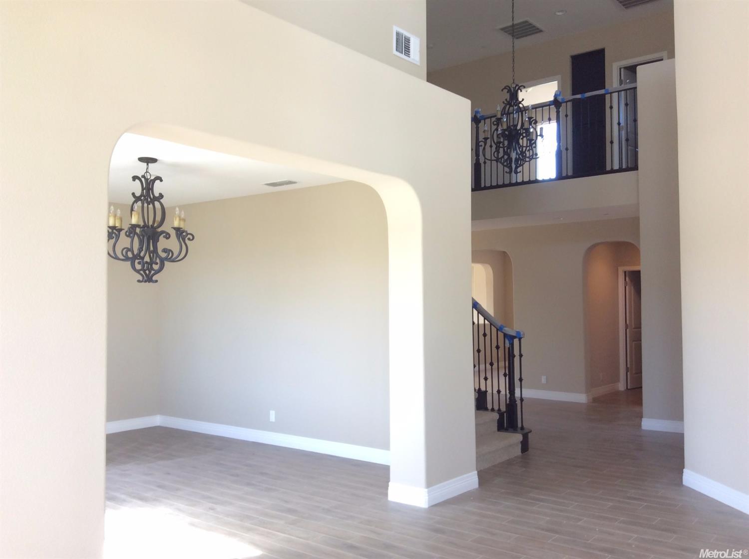 4033 Tapestry Way, Turlock, CA 95382 photo 2