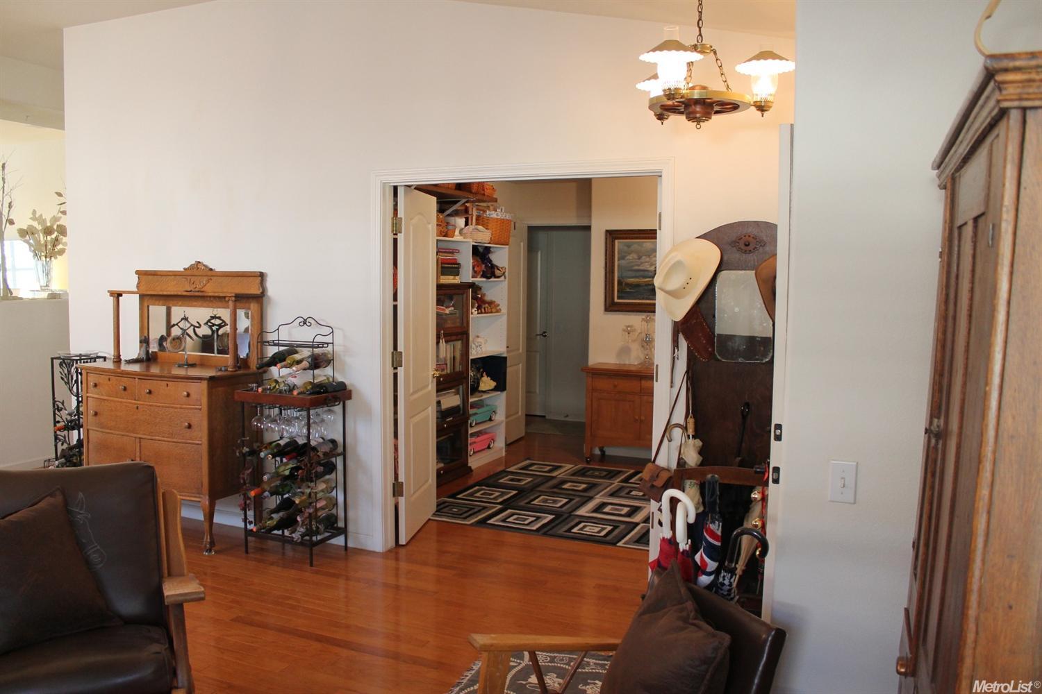 4208 Beyer Park Dr, Modesto, CA 95357 photo 10