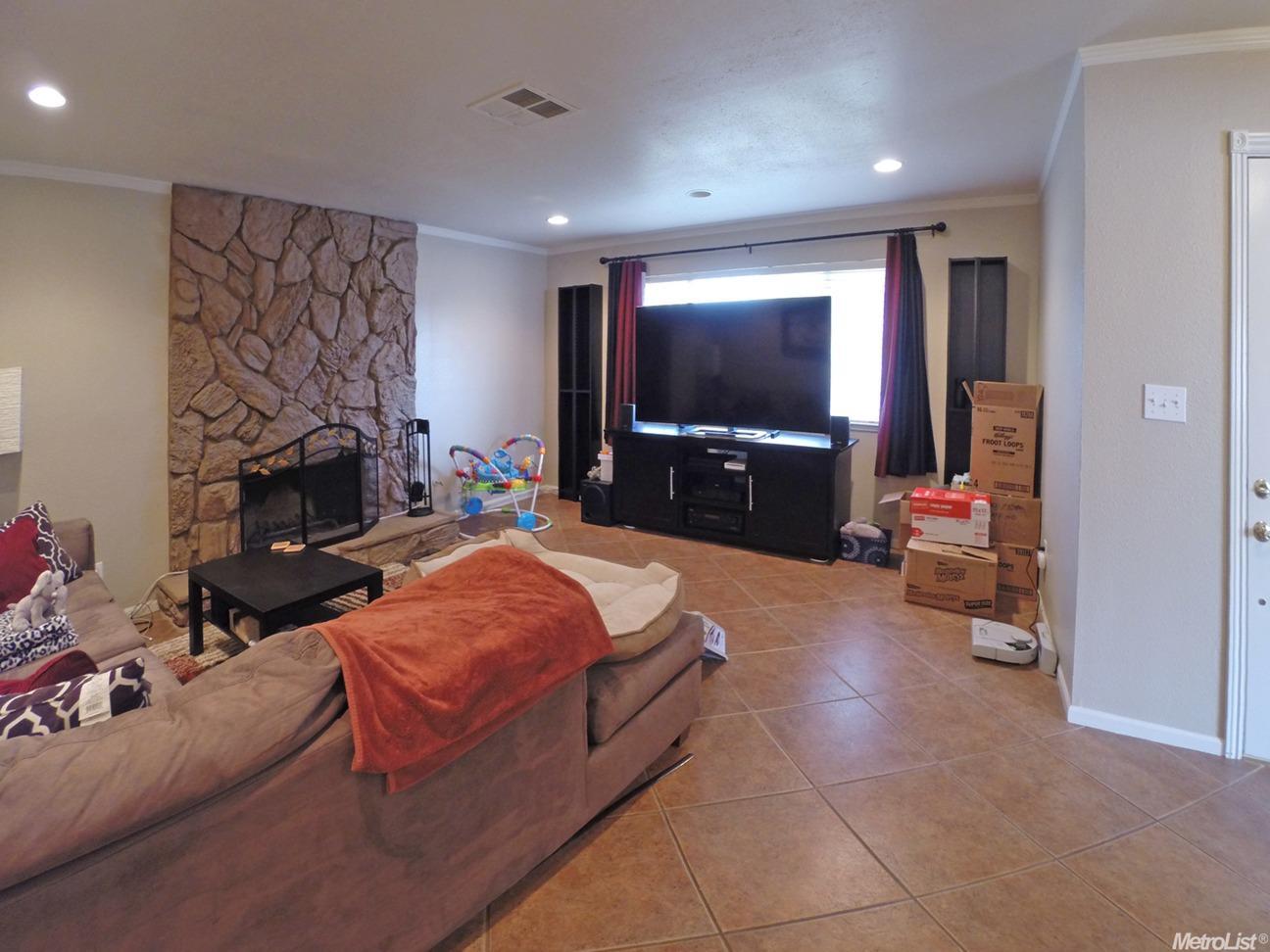 3839 Guava Ct, Modesto, CA 95356 photo 3