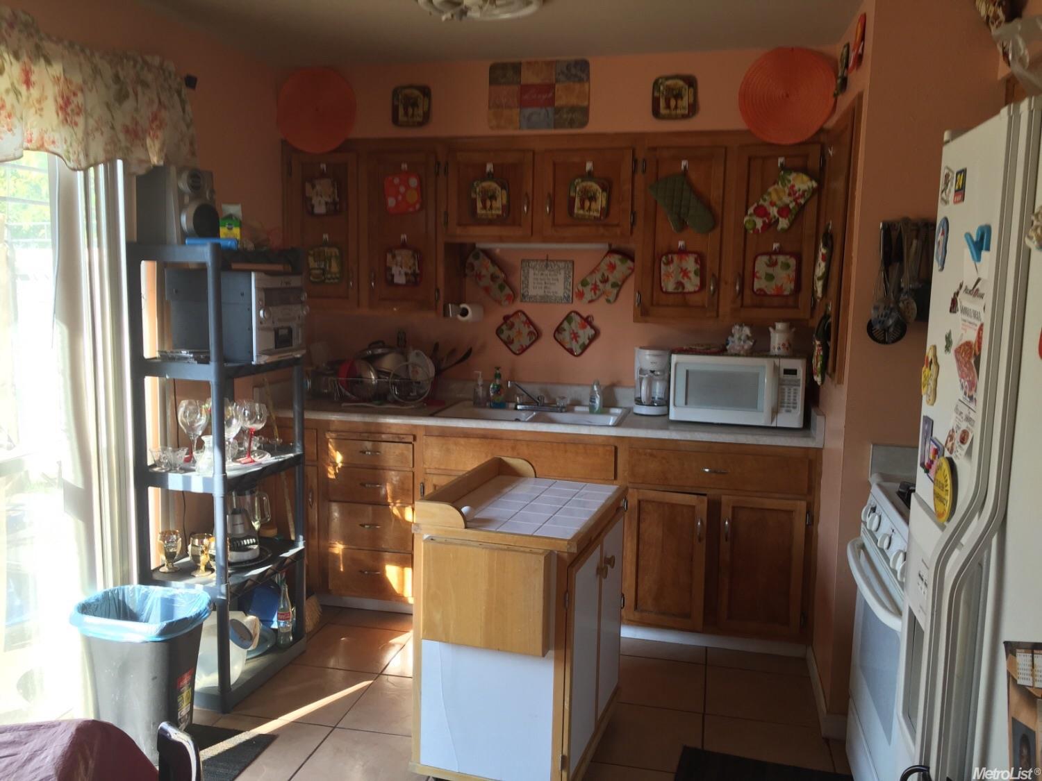 1109 Marseille Ln, Modesto, CA 95351 photo 3