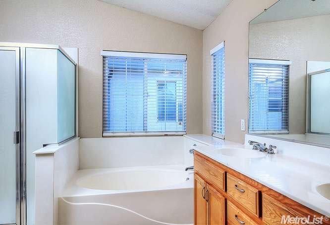 2518 Gaines Ln, Tracy, CA 95377 photo 8