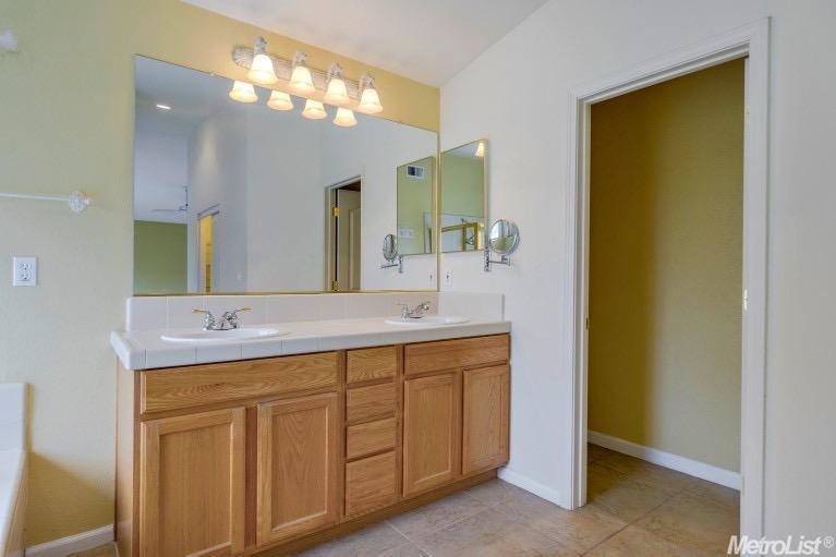 1937 Hunter Dr, Rocklin, CA 95765 photo 18