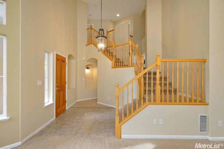 1937 Hunter Dr, Rocklin, CA 95765 photo 3