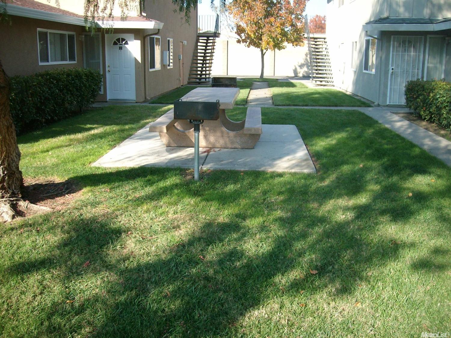 2217 Chrysler #4, Modesto, CA 95350 photo 2