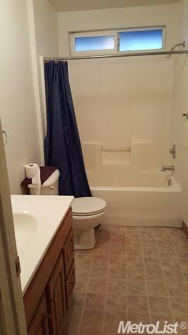 744 Heritage, Ripon, CA 95366 photo 9
