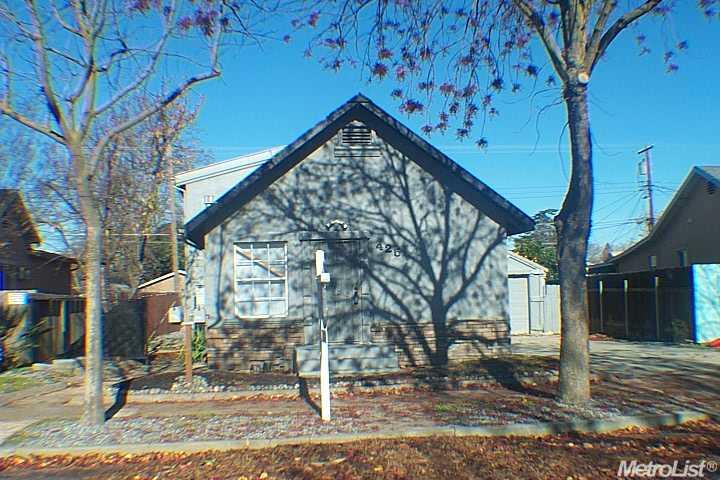 425 Flora, Lodi, CA 95240 photo 1