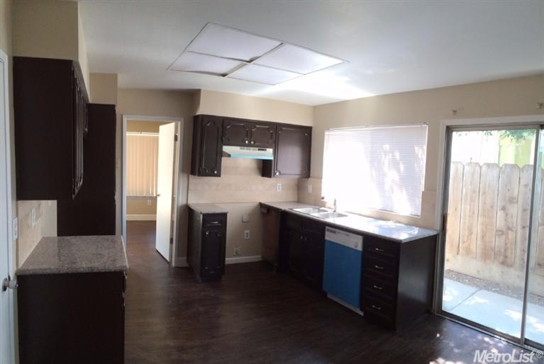 820 W Donna Dr, Merced, CA 95348 photo 10