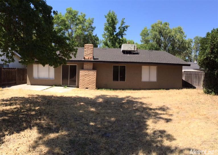 820 W Donna Dr, Merced, CA 95348 photo 13