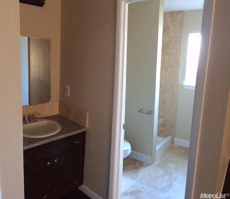 820 W Donna Dr, Merced, CA 95348 photo 6