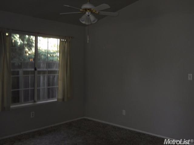 2400 Echo Park Ct, Modesto, CA 95358 photo 4