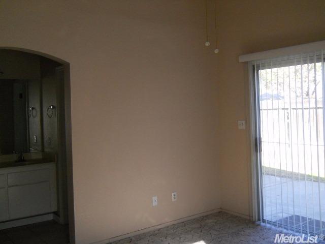 2400 Echo Park Ct, Modesto, CA 95358 photo 12