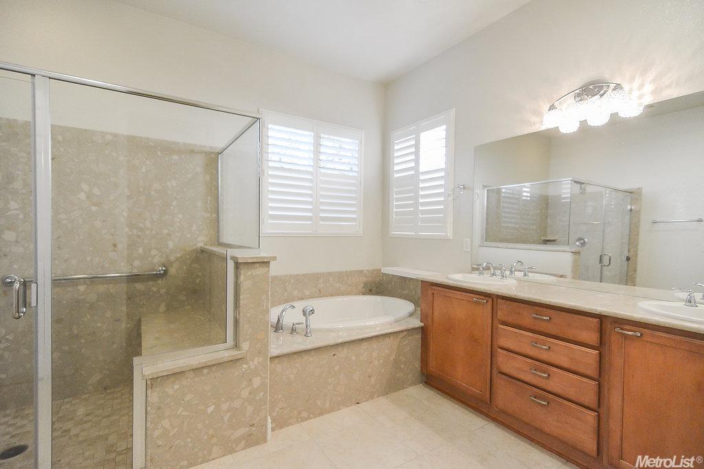 2475 Ashbridge Ln, Manteca, CA 95336 photo 16