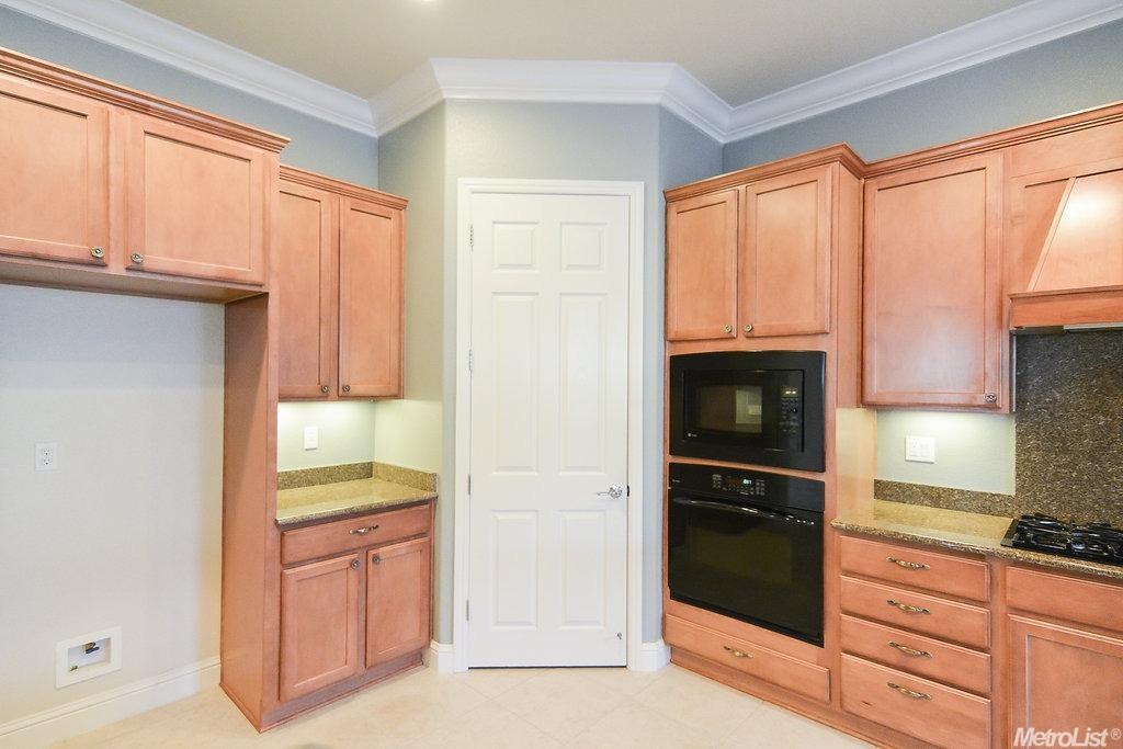 2475 Ashbridge Ln, Manteca, CA 95336 photo 12