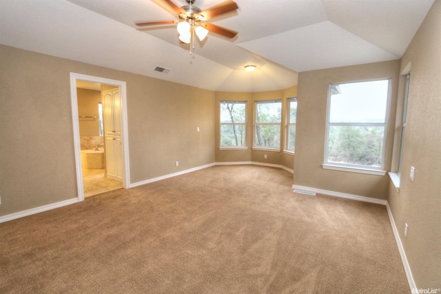 9675 Junewood Ln, Loomis, CA 95650 photo 2