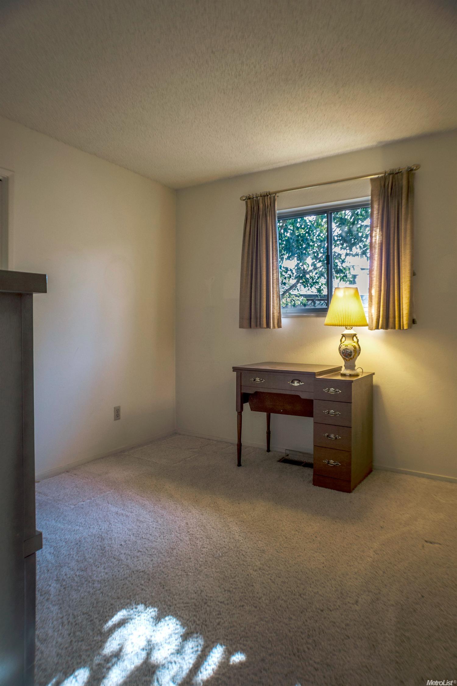 1106 Devine Dr, Lodi, CA 95240 photo 17