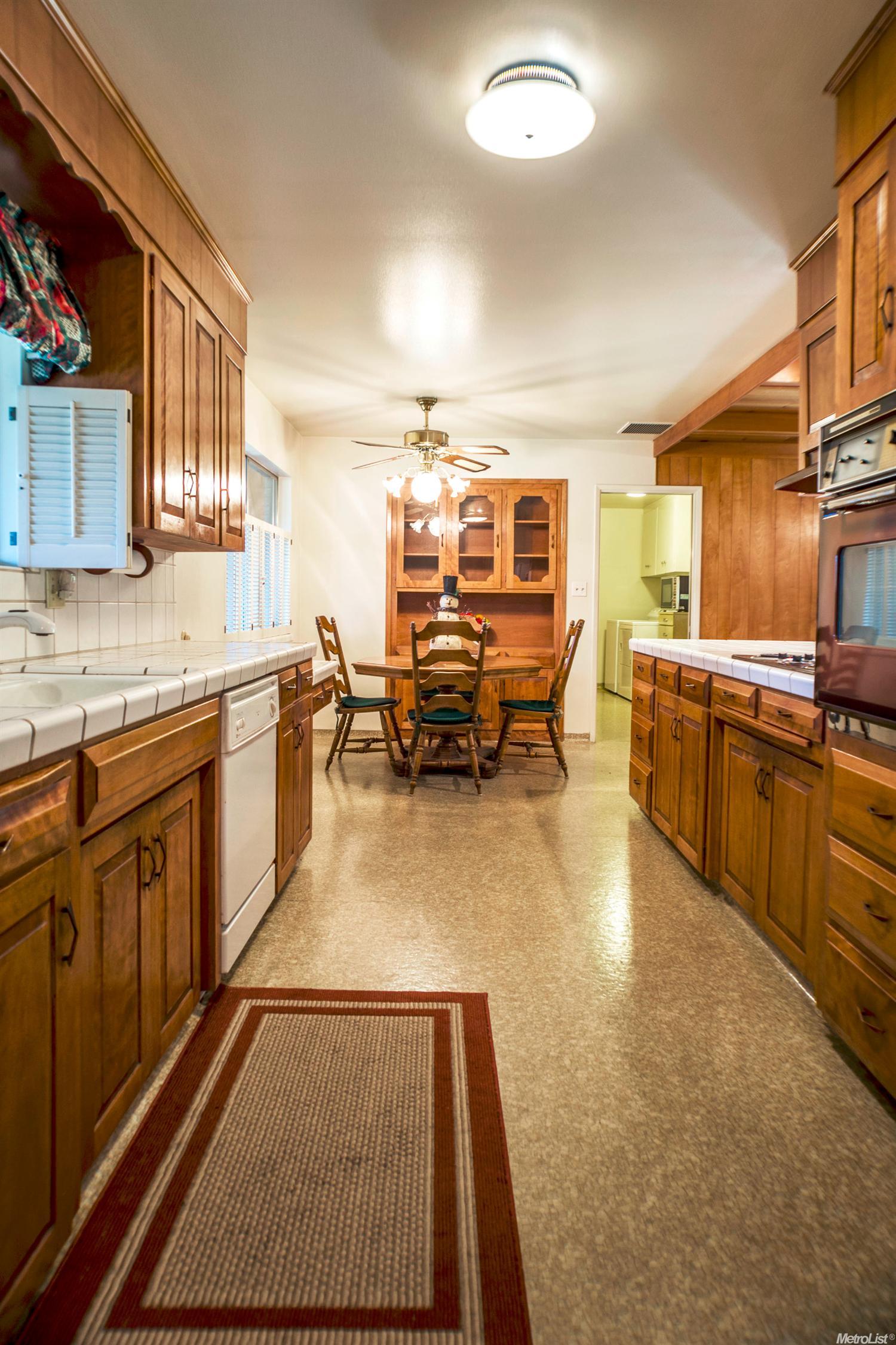 1106 Devine Dr, Lodi, CA 95240 photo 7