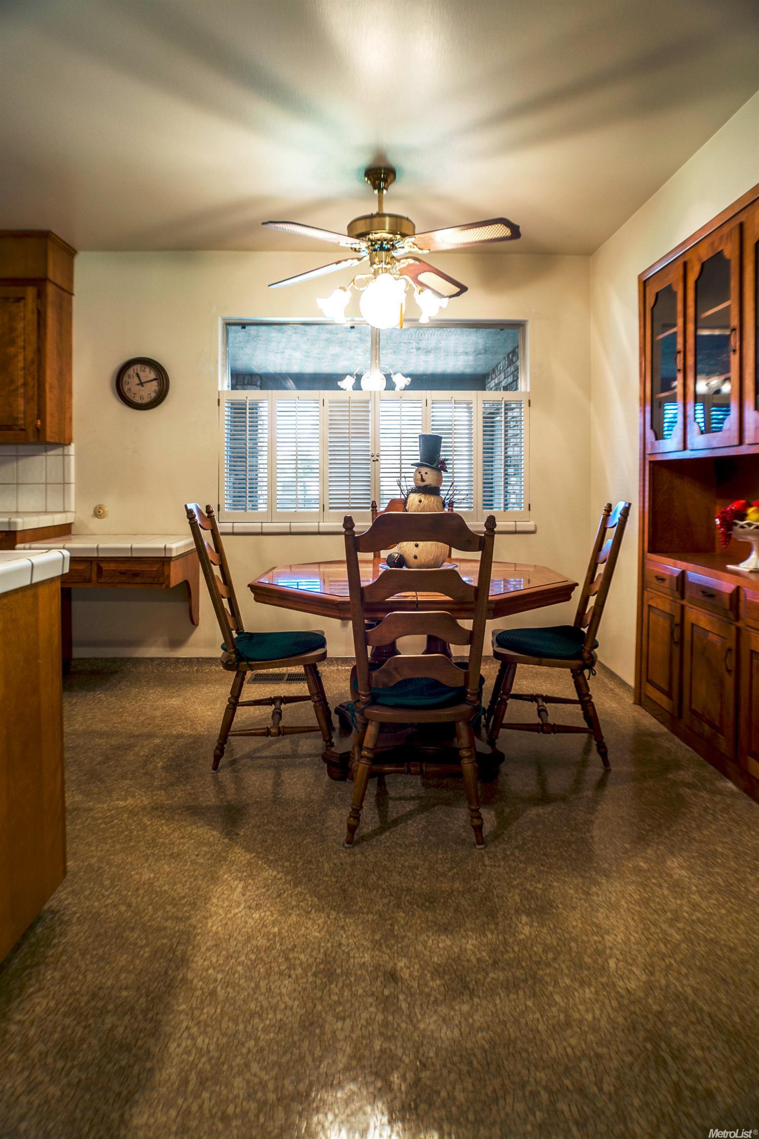 1106 Devine Dr, Lodi, CA 95240 photo 4