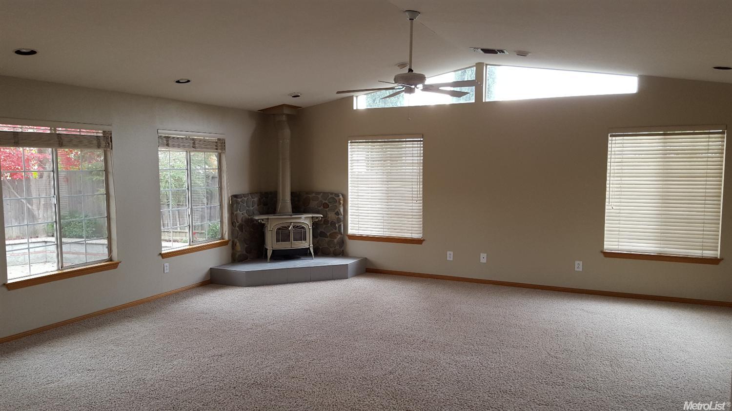 5210 Glancy Dr, Carmichael, CA 95608 photo 7