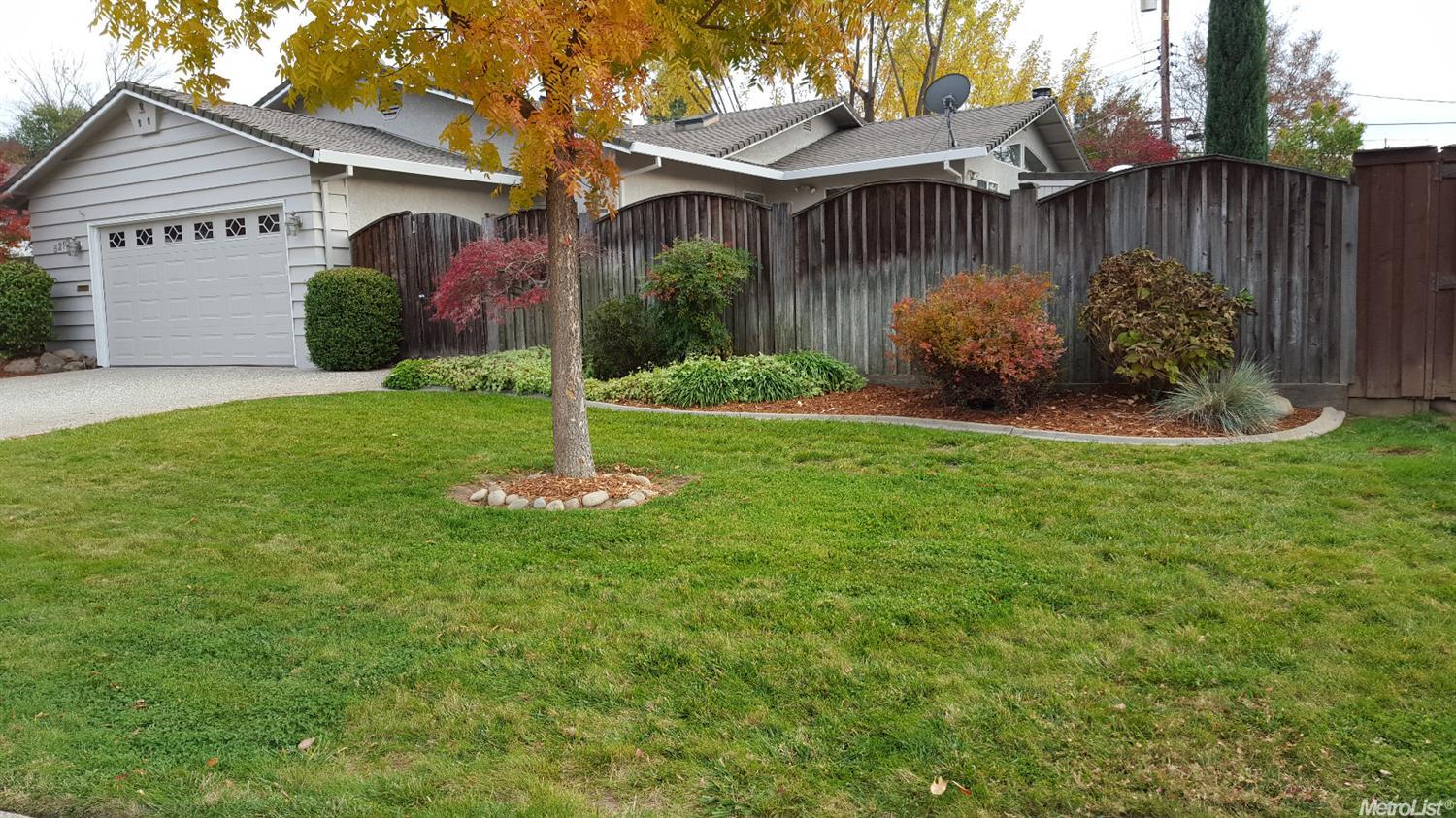 5210 Glancy Dr, Carmichael, CA 95608 photo 2