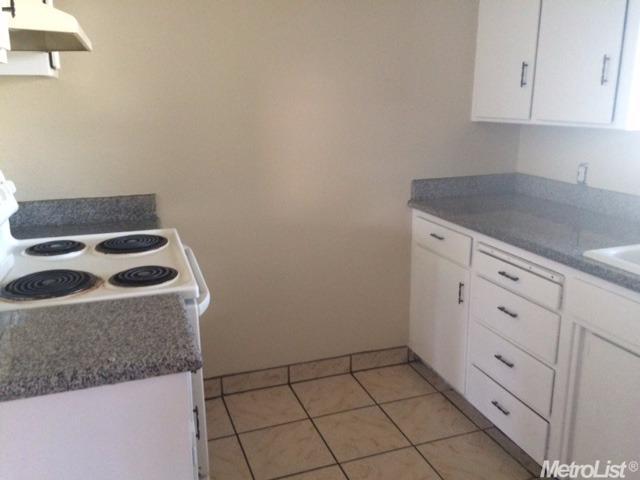 1024 Chicago Ave, Modesto, CA 95351 photo 5