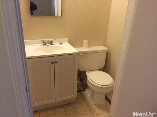 1024 Chicago Ave, Modesto, CA 95351 photo 8
