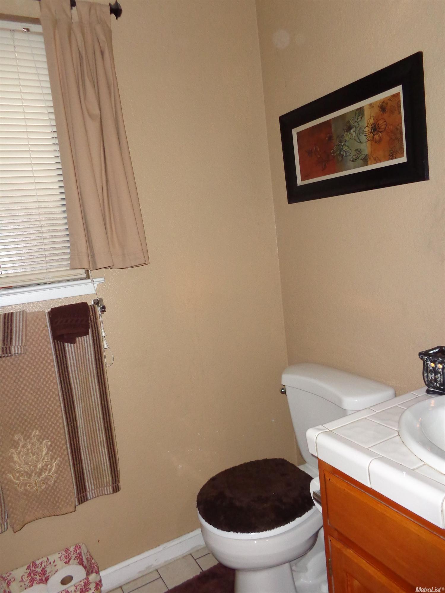 3128 Burton, Ceres, CA 95307 photo 11