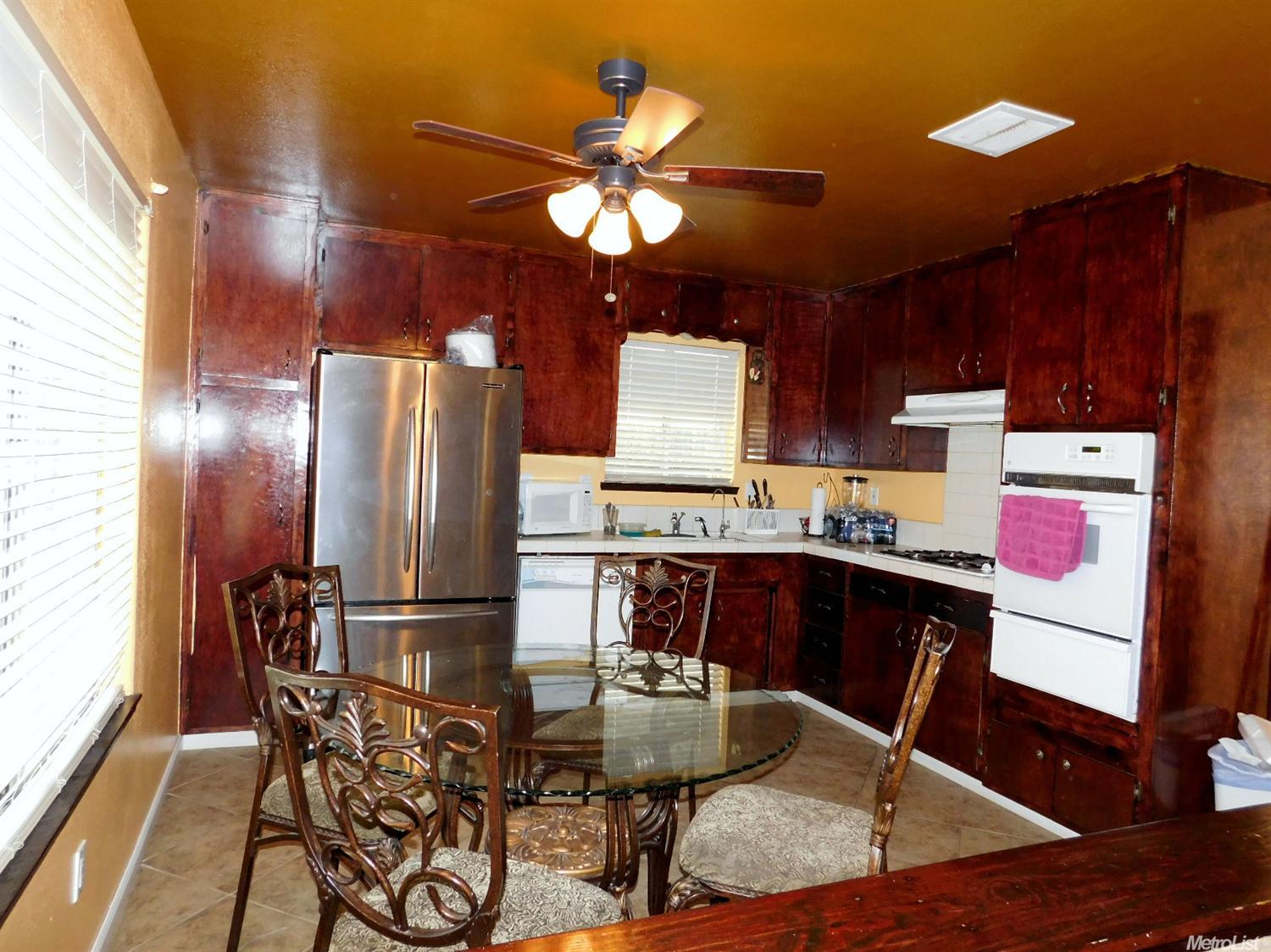804 Cadillac Dr, Modesto, CA 95351 photo 4
