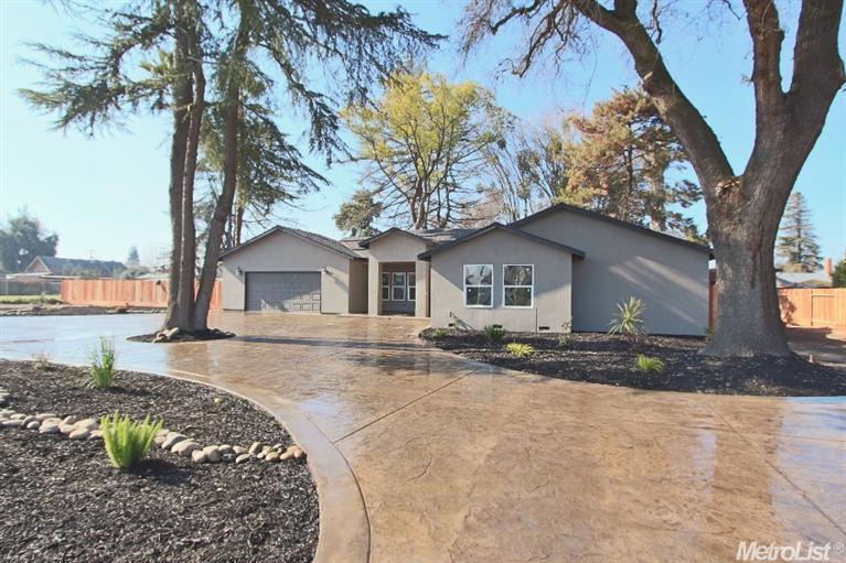 111 S Berkeley Ave, Turlock, CA 95380 photo 2