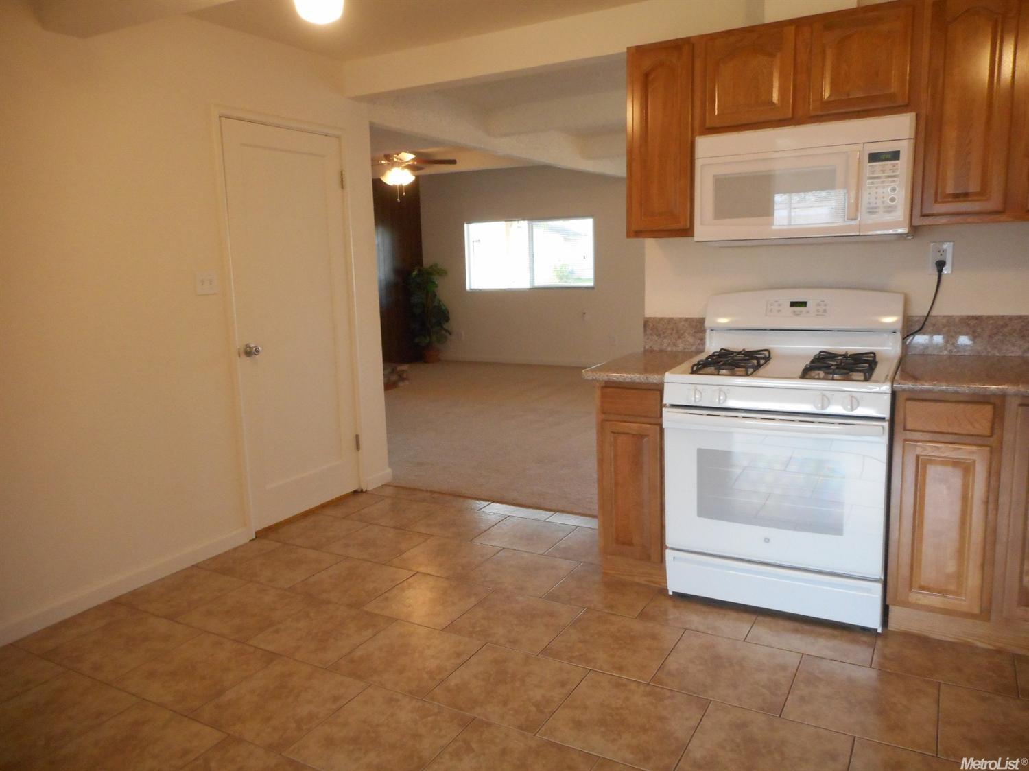 1900 Deborah St, Tracy, CA 95376 photo 7