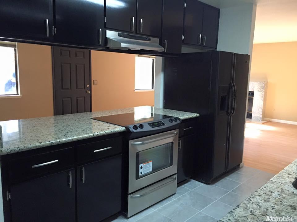 3501 Joanna Dr, Modesto, CA 95355 photo 2