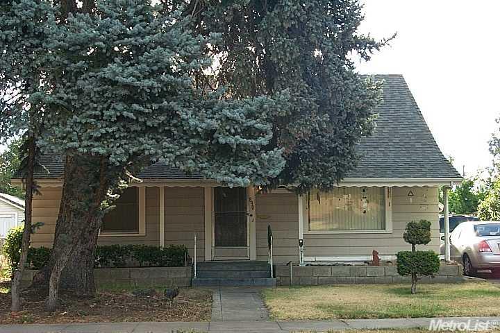 830 S School St, Lodi, CA 95240 photo 1
