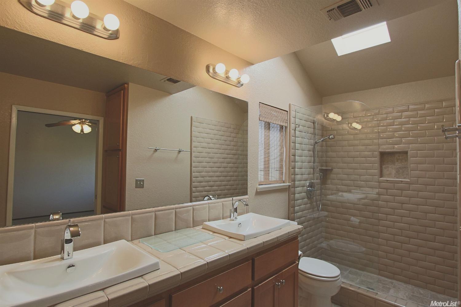 1308 Edwin Ct, Modesto, CA 95355 photo 12