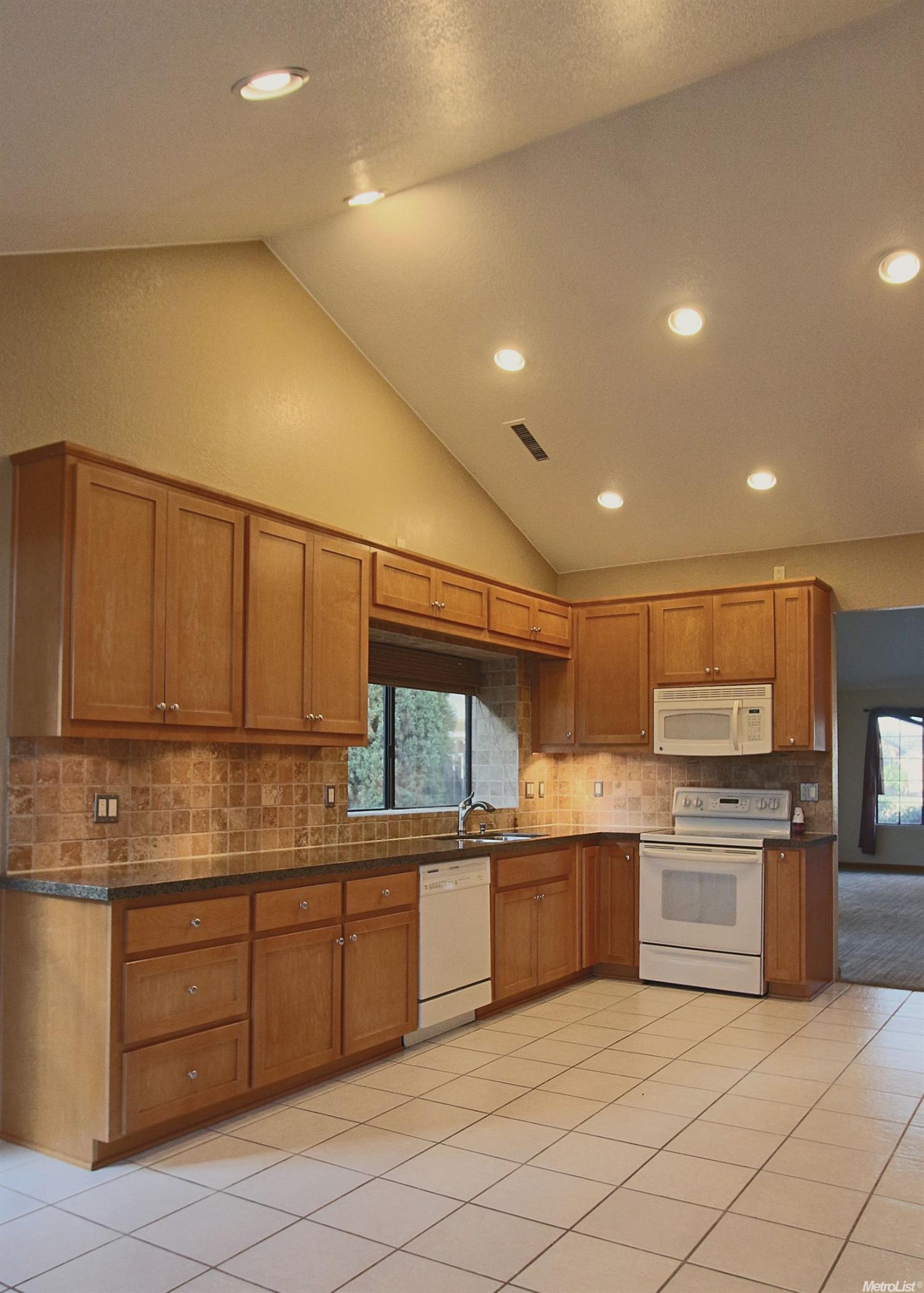 1308 Edwin Ct, Modesto, CA 95355 photo 8