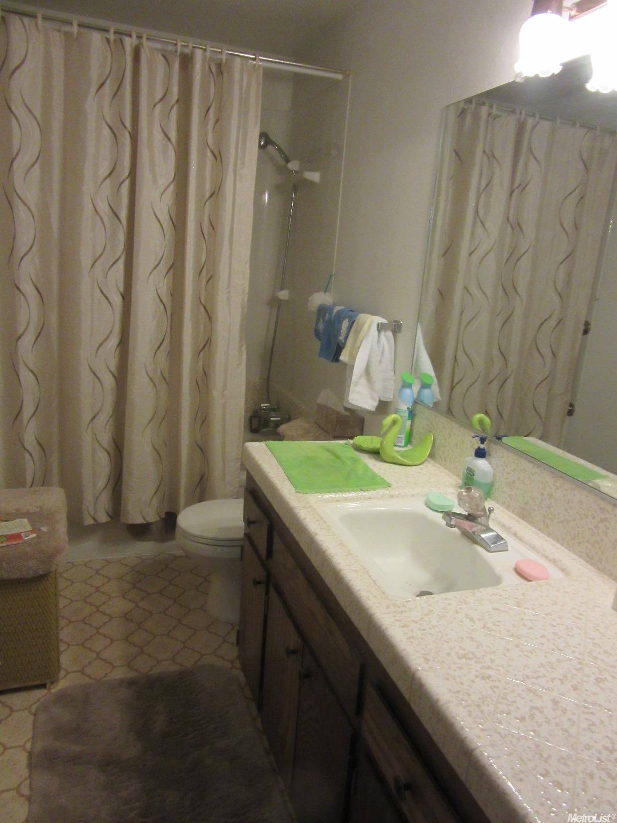 1055 Ebbetts Ave, Manteca, CA 95337 photo 10