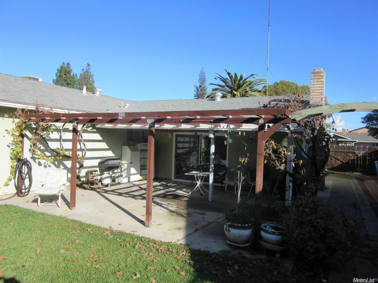 1055 Ebbetts Ave, Manteca, CA 95337 photo 18