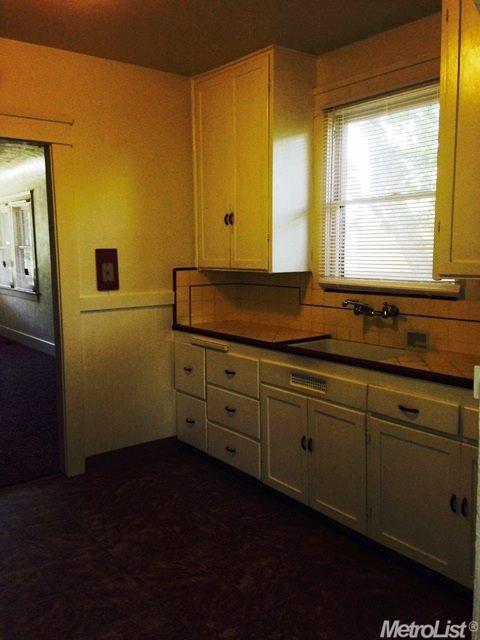 315 Locust Ave, Manteca, CA 95337 photo 5