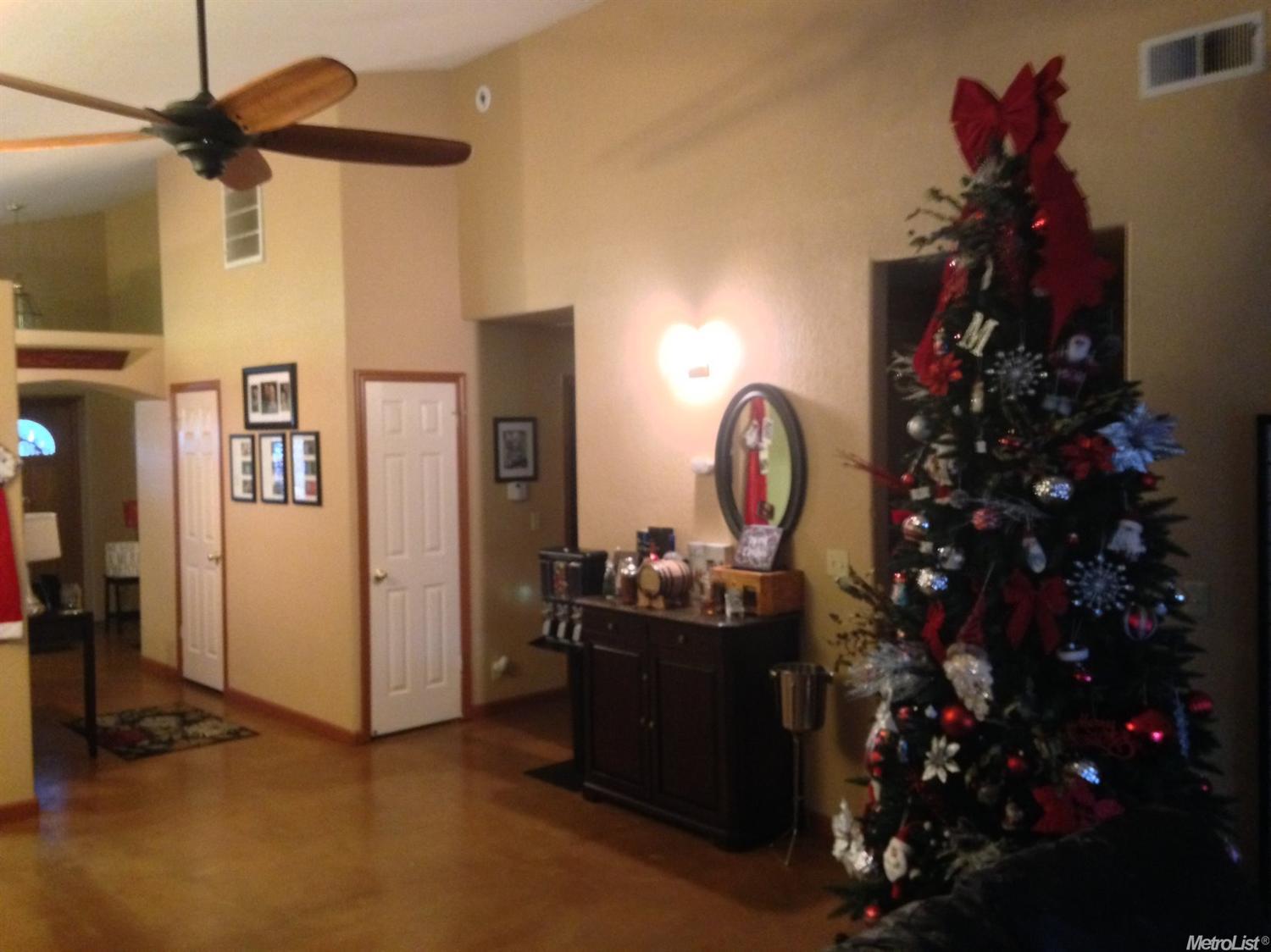 616 Berlin Way, Patterson, CA 95363 photo 9