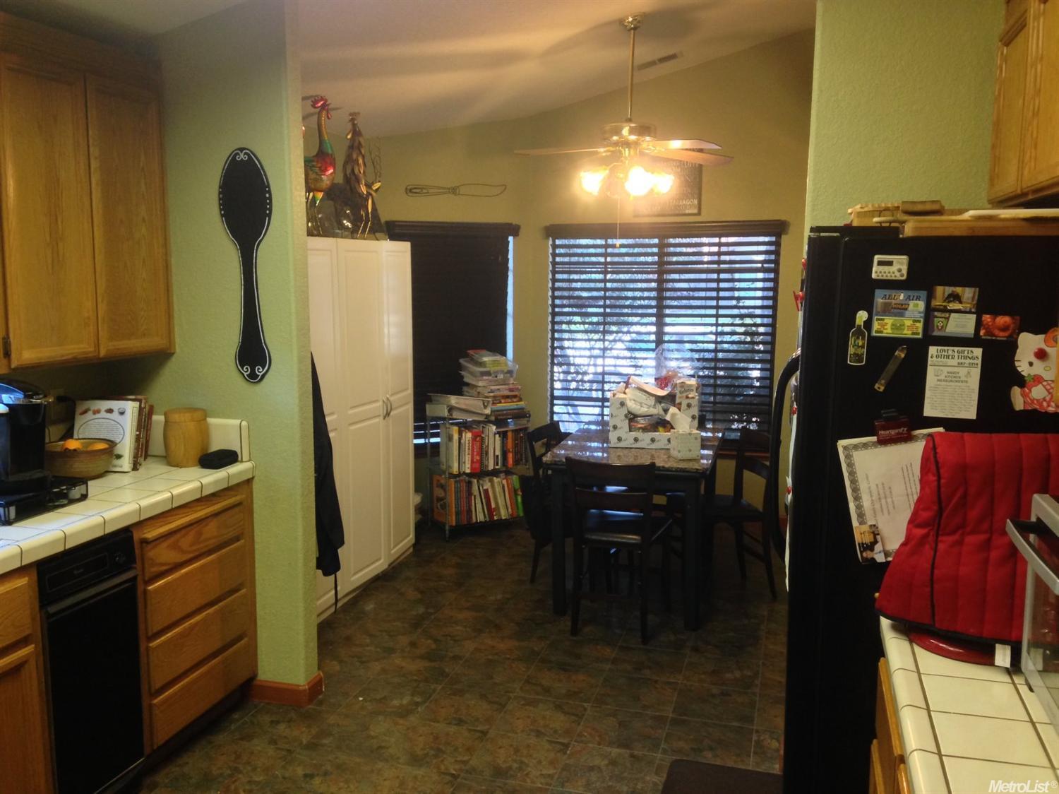 616 Berlin Way, Patterson, CA 95363 photo 4