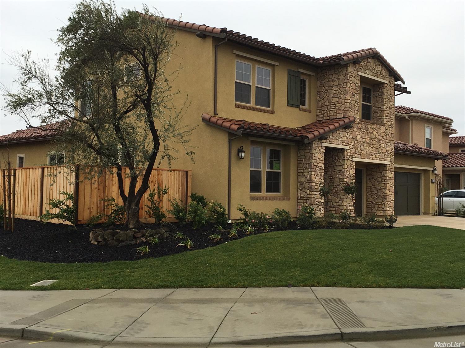 3604 Chiavari Way, Manteca, CA 95337 photo 2